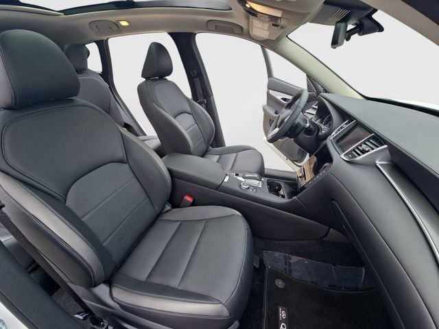 2024 INFINITI QX50 LUXE