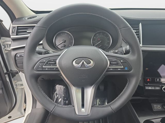 2024 INFINITI QX50 LUXE