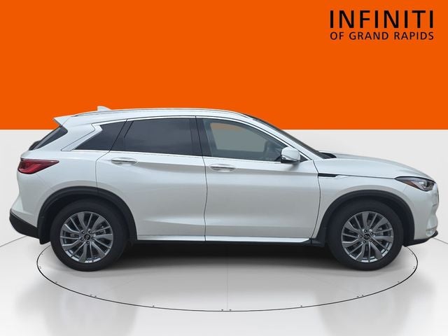 2024 INFINITI QX50 LUXE