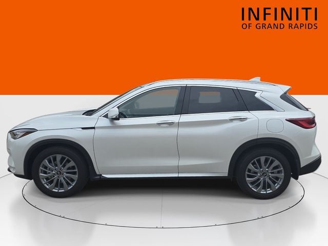 2024 INFINITI QX50 LUXE