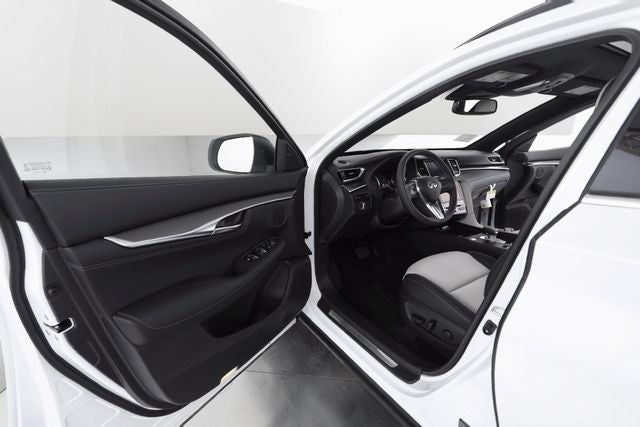 2023 INFINITI QX55 LUXE