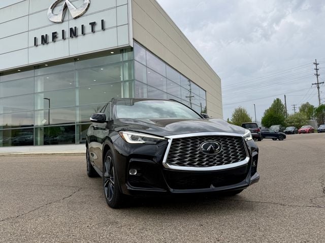 2025 INFINITI QX55 LUXE