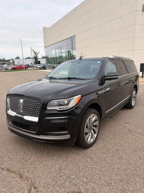 2022 Lincoln Navigator L Reserve