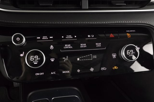2025 INFINITI QX60 LUXE