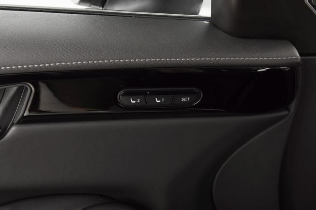 2023 INFINITI QX60 PURE