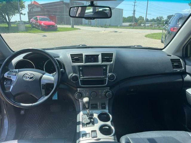 2013 Toyota Highlander SE