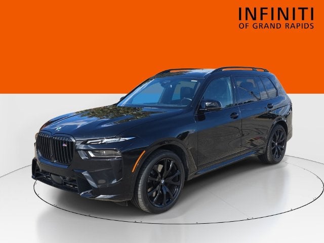 2025 BMW X7 M60i