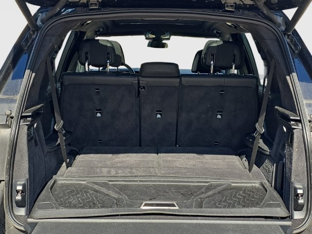2025 BMW X7 M60i