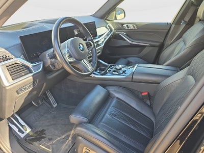 2025 BMW X7 M60i