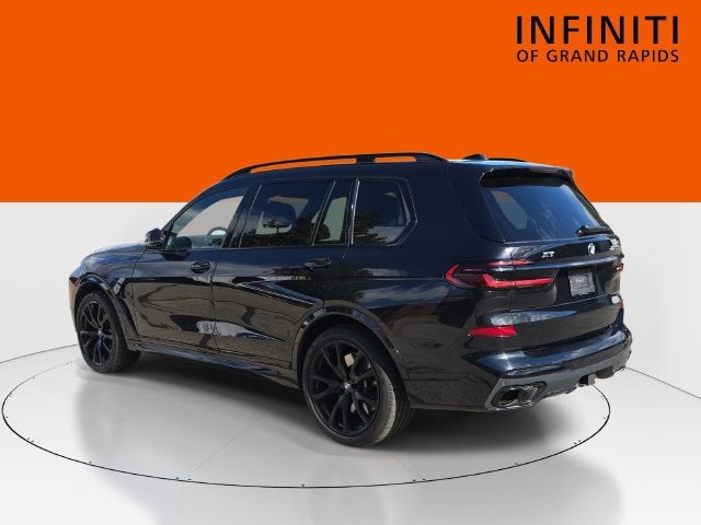 2025 BMW X7 M60i