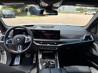 2025 BMW X5 M60i