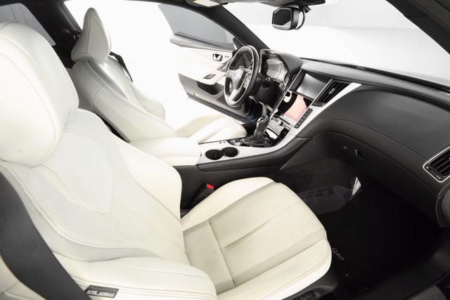 2017 INFINITI Q60 Red Sport 400
