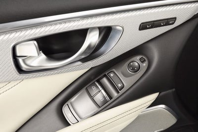 2017 INFINITI Q60 Red Sport 400