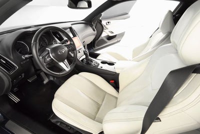 2017 INFINITI Q60 Red Sport 400