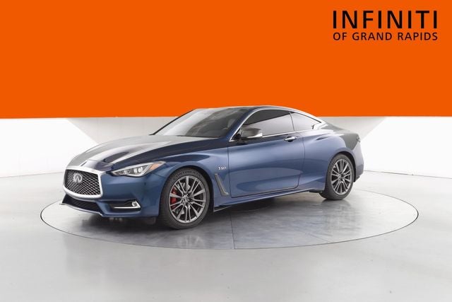 2017 INFINITI Q60 Red Sport 400