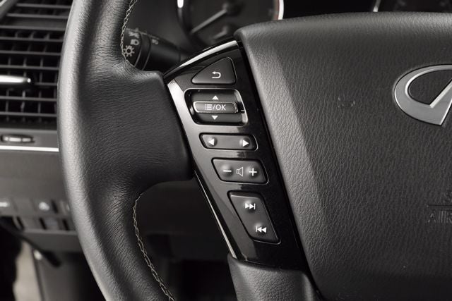 2022 INFINITI QX80 LUXE