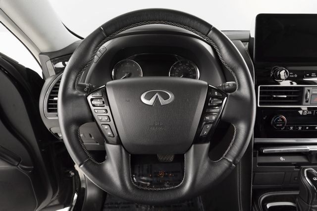 2022 INFINITI QX80 LUXE