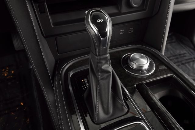 2022 INFINITI QX80 LUXE