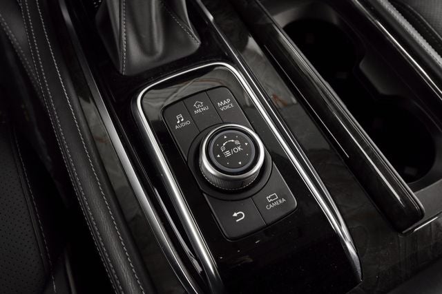 2022 INFINITI QX80 LUXE