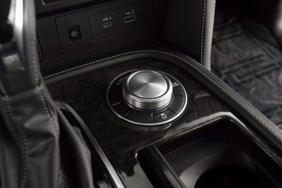 2022 INFINITI QX80 LUXE