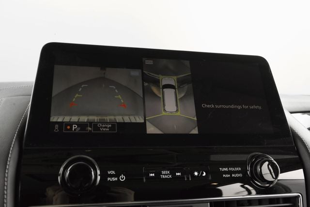 2022 INFINITI QX80 LUXE