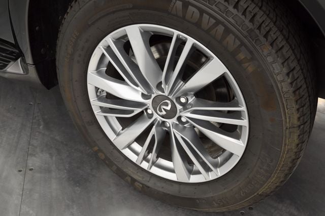 2022 INFINITI QX80 LUXE
