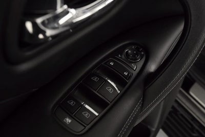 2022 INFINITI QX80 LUXE