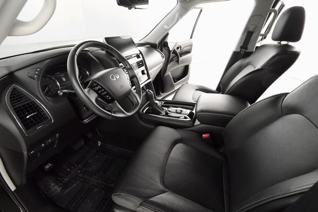 2022 INFINITI QX80 LUXE