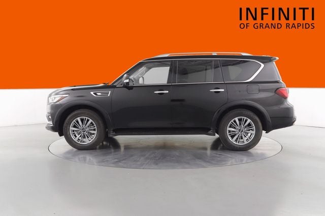 2022 INFINITI QX80 LUXE