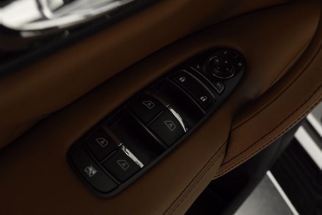 2023 INFINITI QX80 Sensory