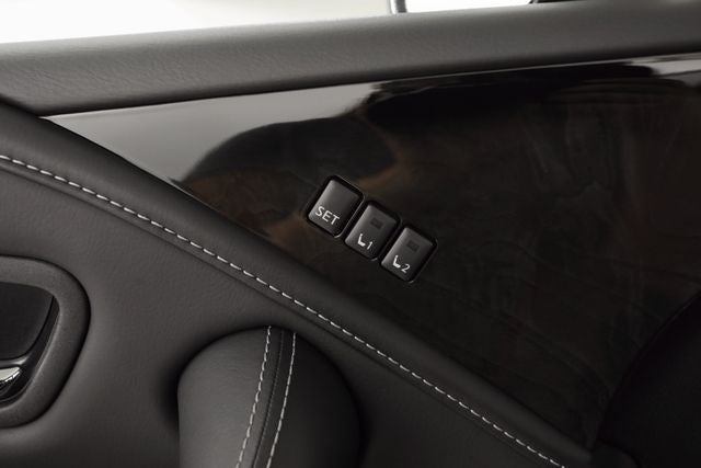 2023 INFINITI QX80 Sensory
