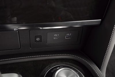 2023 INFINITI QX80 Sensory