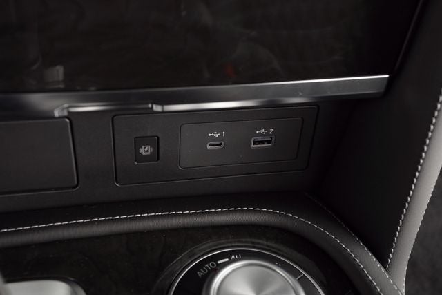 2023 INFINITI QX80 Sensory