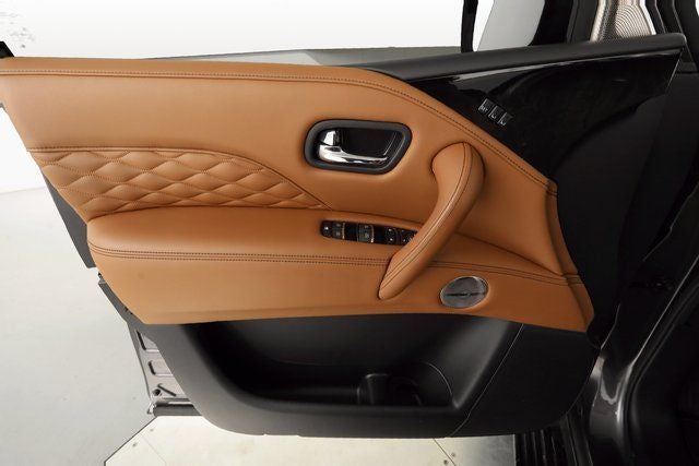 2023 INFINITI QX80 SENSORY