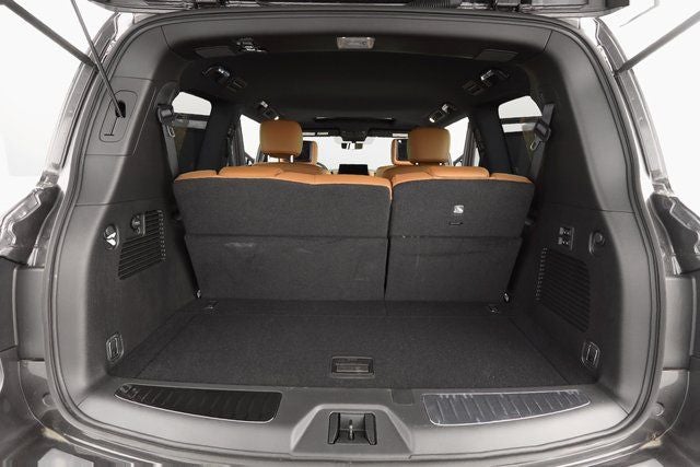 2023 INFINITI QX80 SENSORY