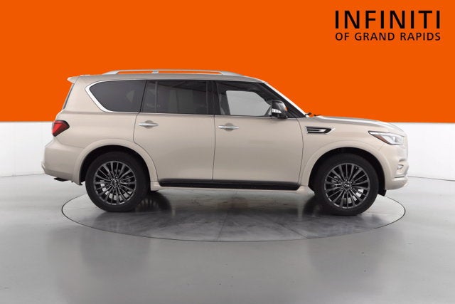 2023 INFINITI QX80 Sensory
