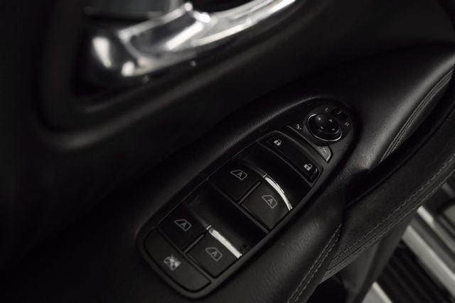 2016 INFINITI QX80 Base