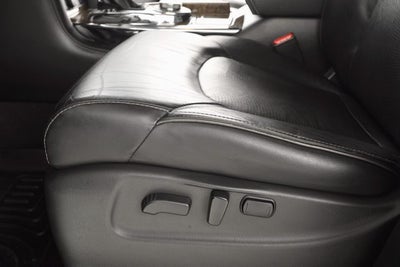 2016 INFINITI QX80 Base