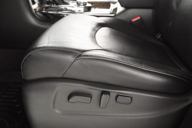 2016 INFINITI QX80 Base