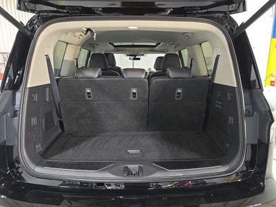 2025 INFINITI QX80 LUXE