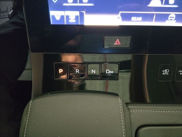 2025 INFINITI QX80 LUXE