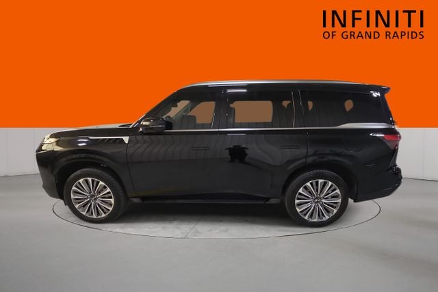 2025 INFINITI QX80 LUXE