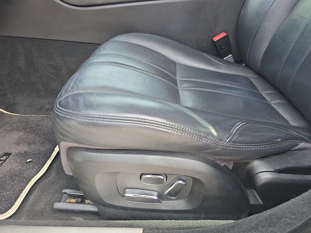 2013 Jaguar XJ Base