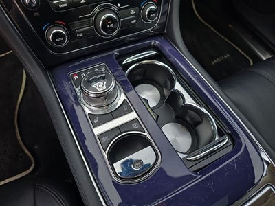 2013 Jaguar XJ Base