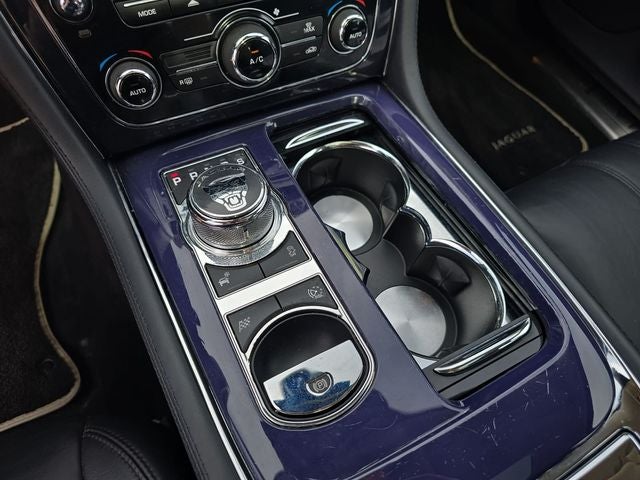 2013 Jaguar XJ Base