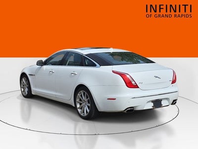 2013 Jaguar XJ Base