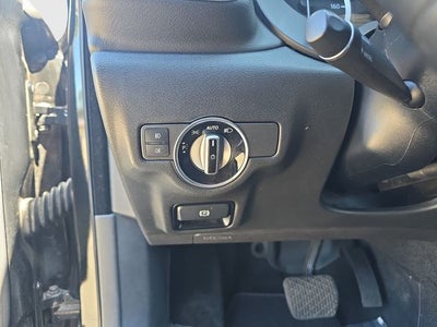 2018 INFINITI QX30 Premium