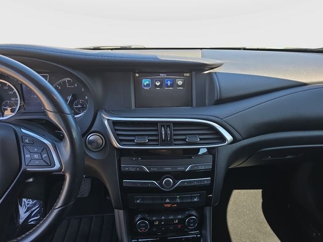 2018 INFINITI QX30 Premium