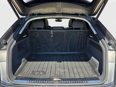 2020 Audi Q8 55 Premium Plus quattro