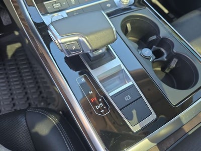 2020 Audi Q8 55 Premium Plus quattro